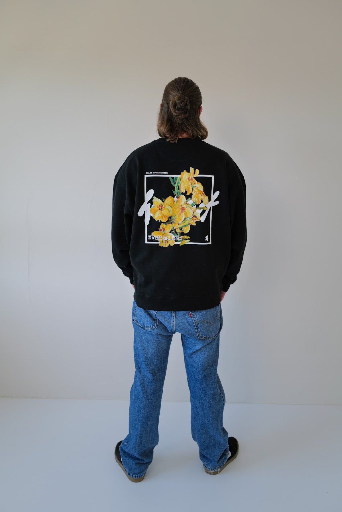 Pulli Lilies